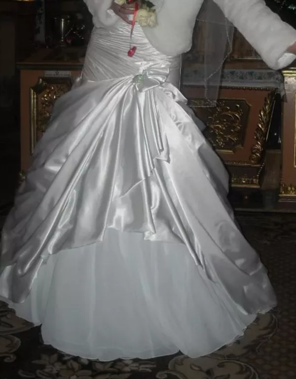 Продам белое свадебное платье р.46-48, колекция Maxima